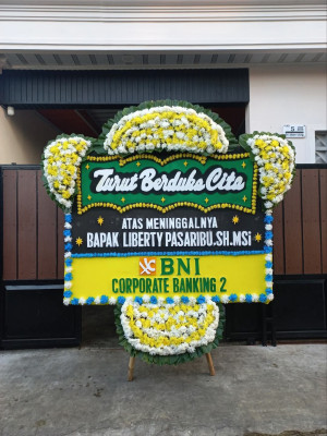 Papan Bunga Duka di Borbor