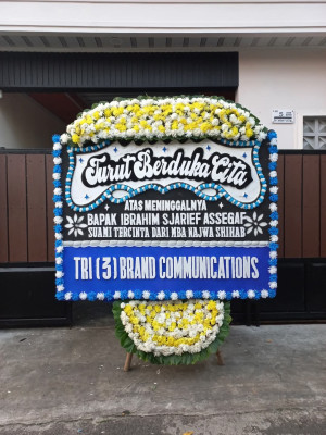 Papan Bunga Duka di Borbor